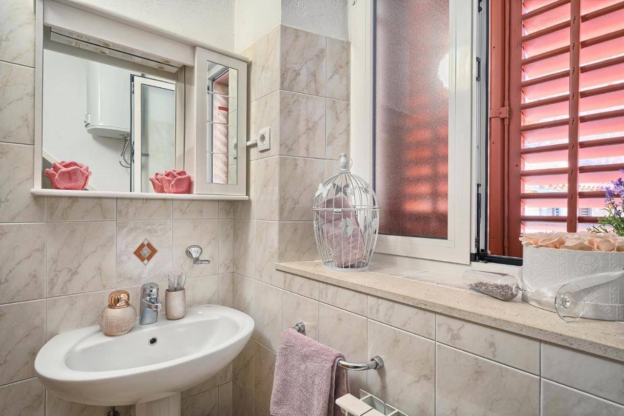 Couple'S Getaway In The Center Of Hvar W/Sea View Hvar Town Luaran gambar